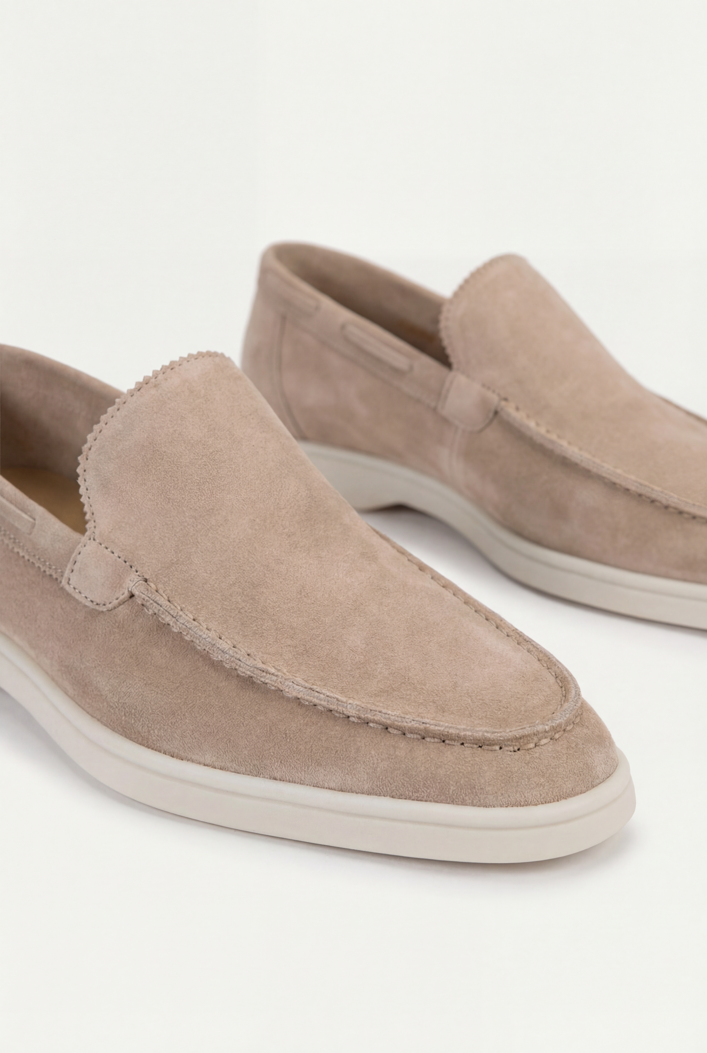 Moreno Classic Suede Loafer Beige