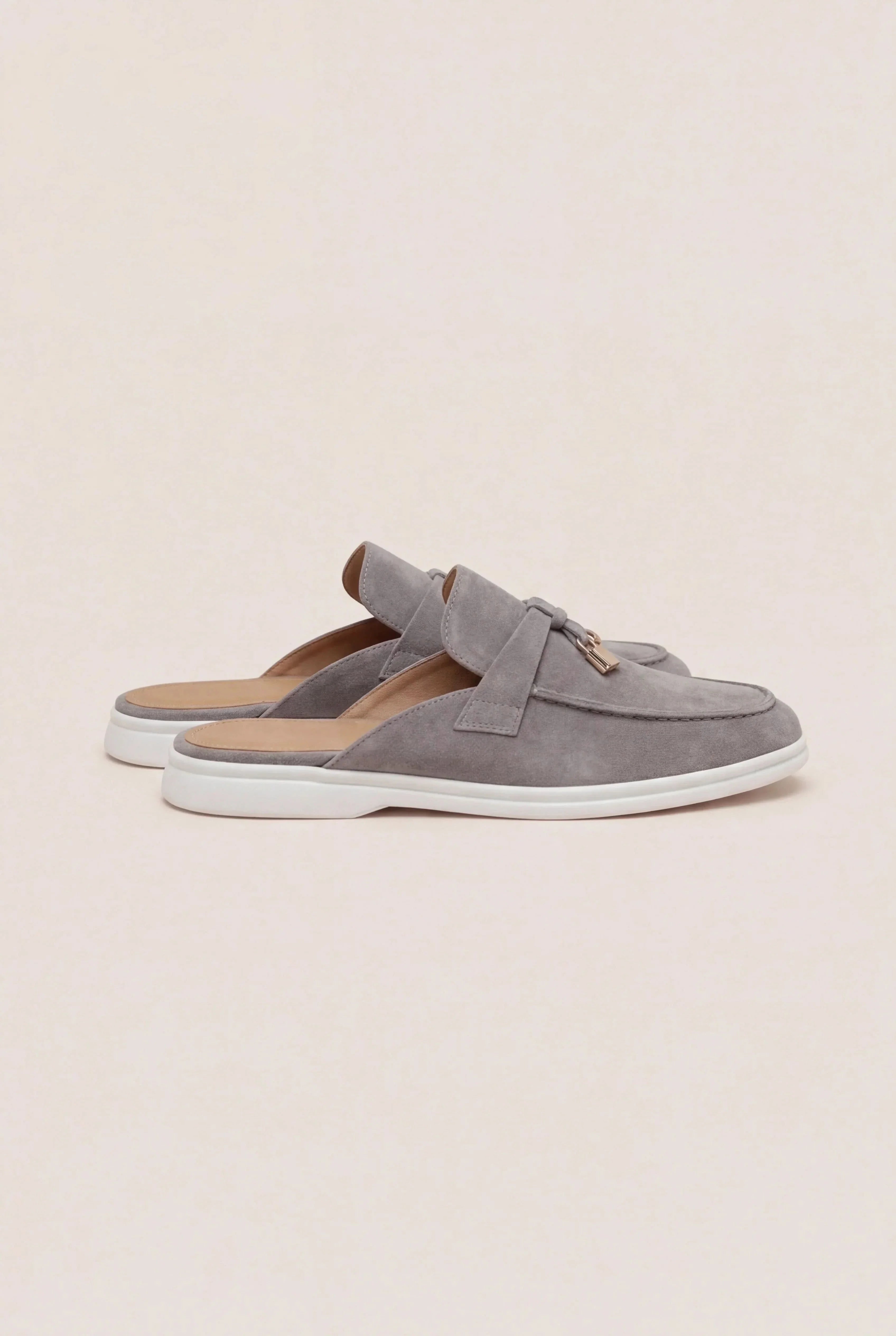 Light Grey Explorer Mule