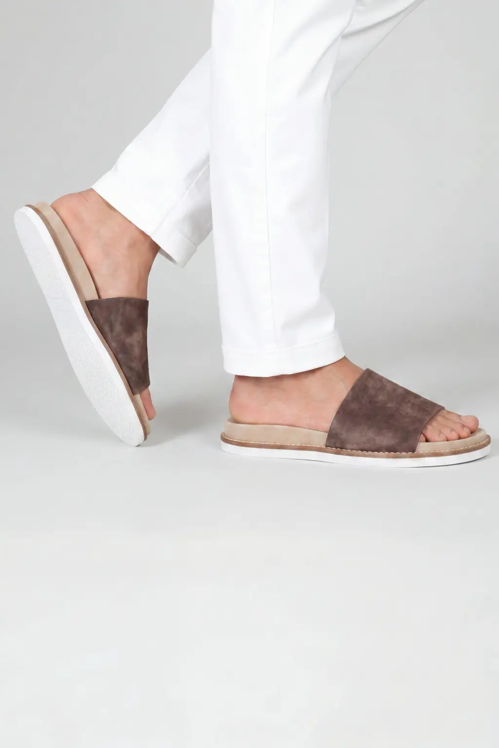 Nervaro Leather Slide Grey Brown