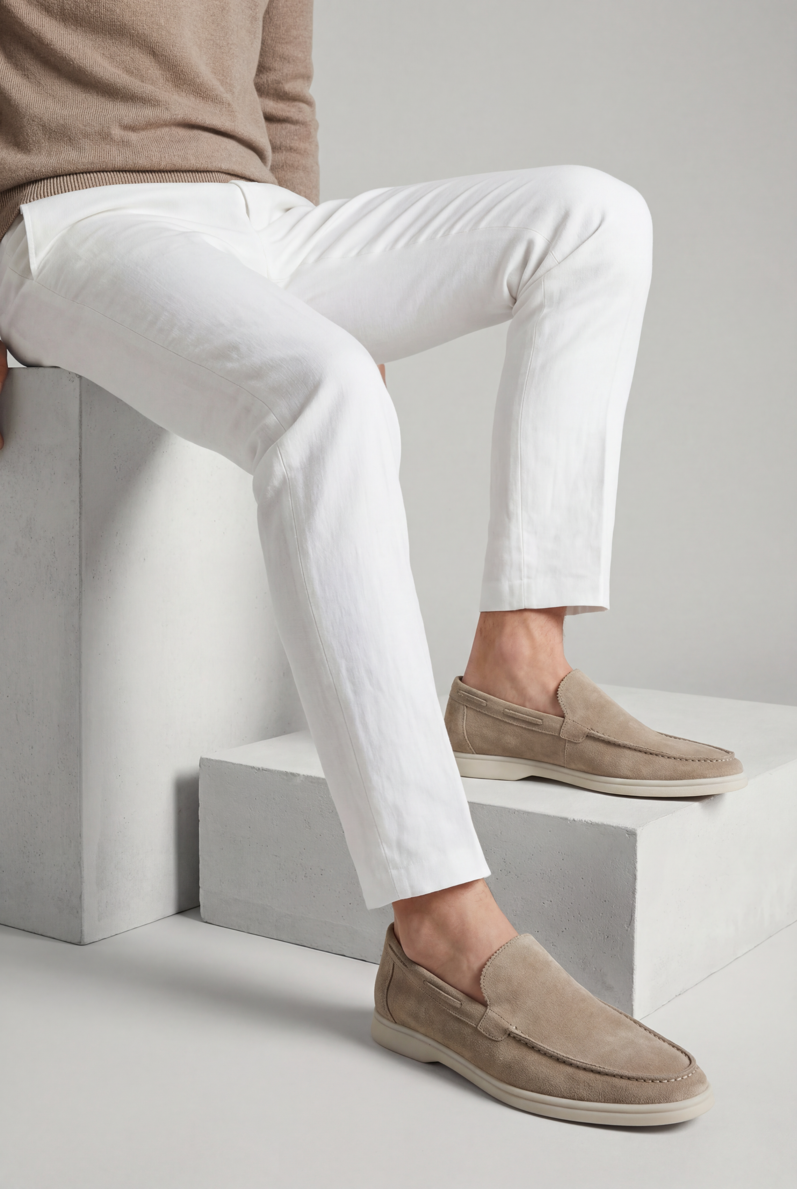 Moreno Classic Suede Loafer Light Gray