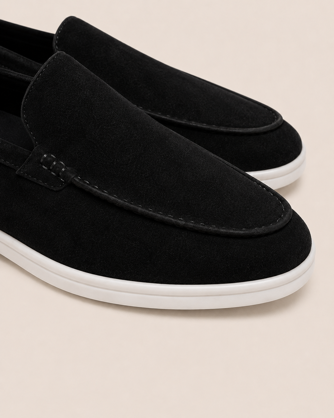 Lady Black Cowhide Slip-On Loafers